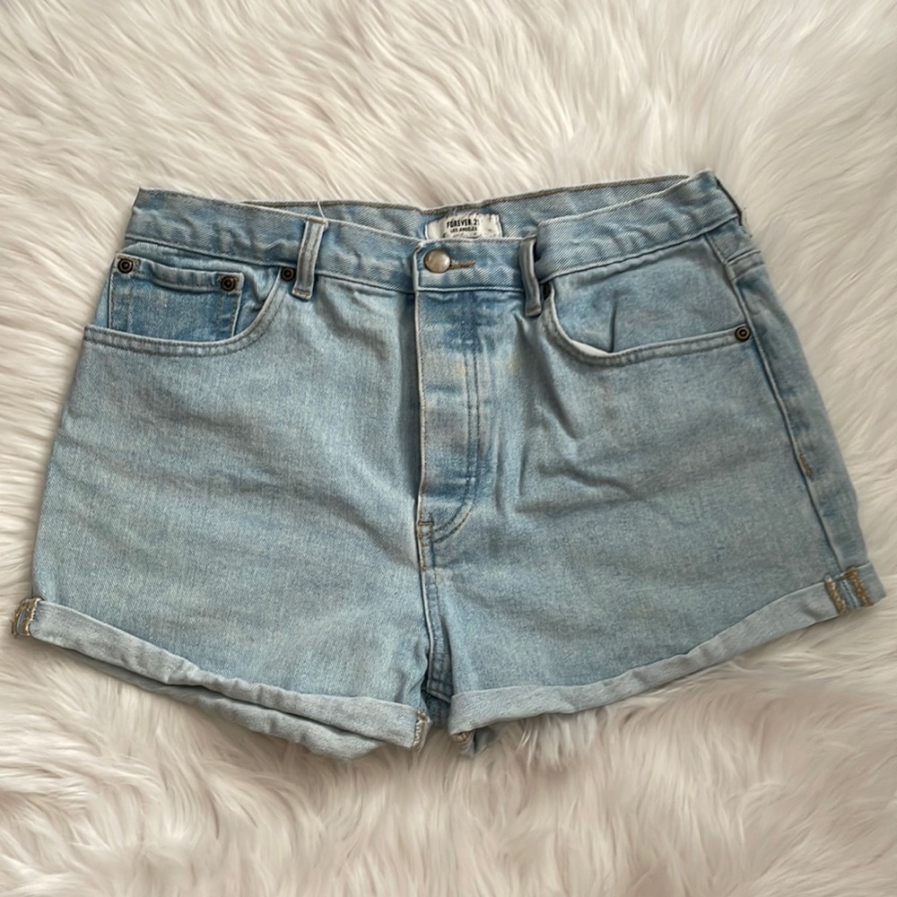 Mid rise denim shorts